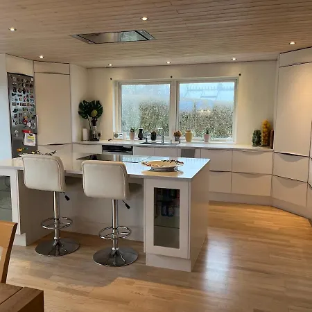 Bright & Spacious In