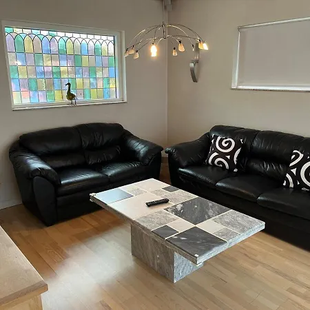 Bright & Spacious In Villa *