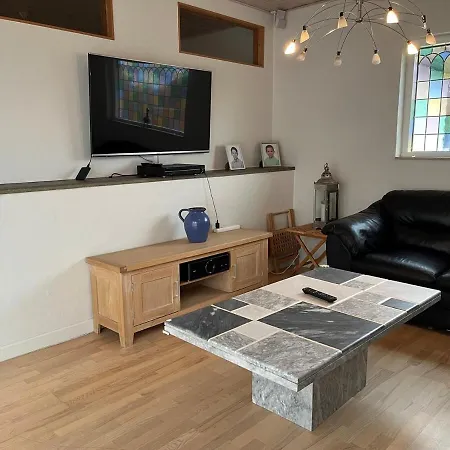 Villa Bright & Spacious In